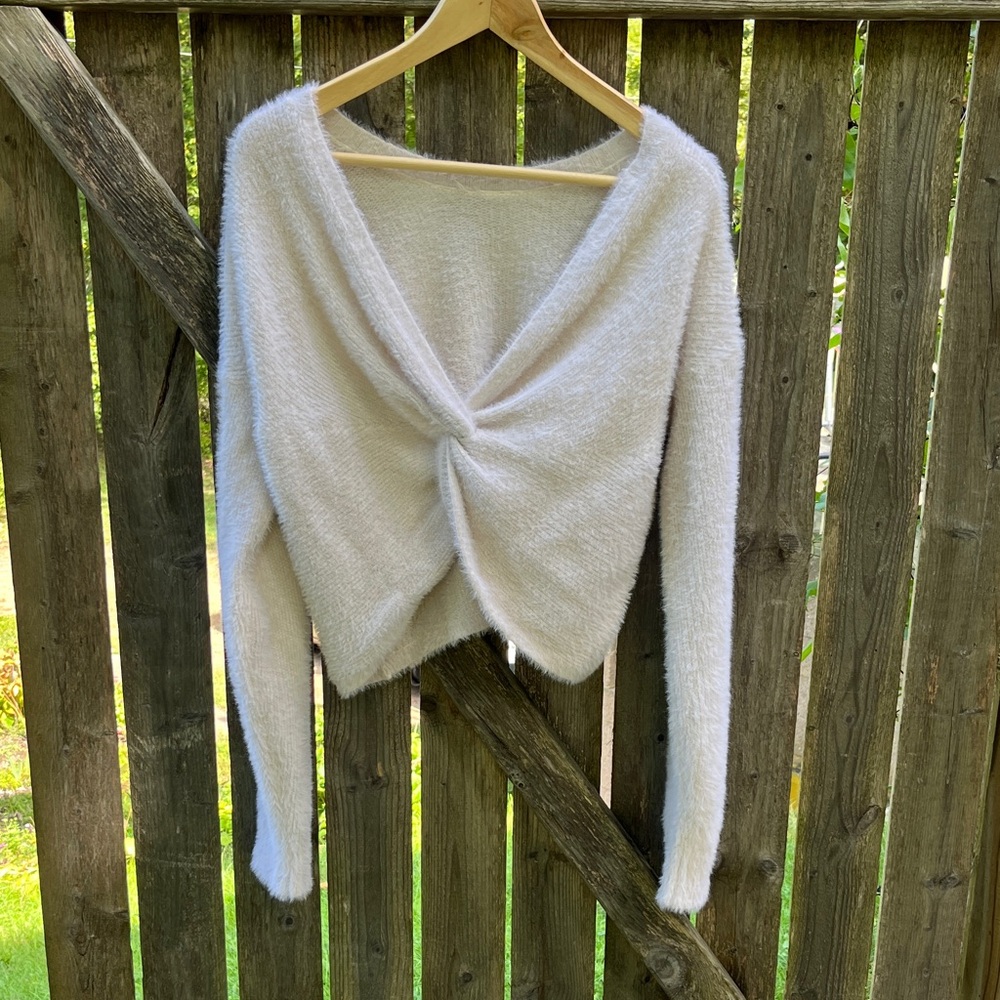 Hollister Cozy Twist-Front V-Neck Sweater in Ivory